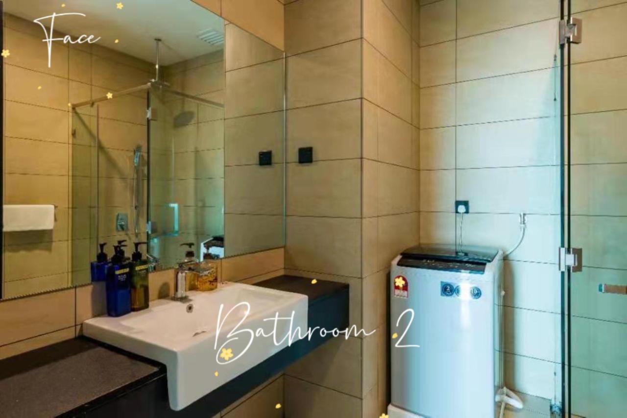 Apartment Face Malaysia Tallest Tower 118 In