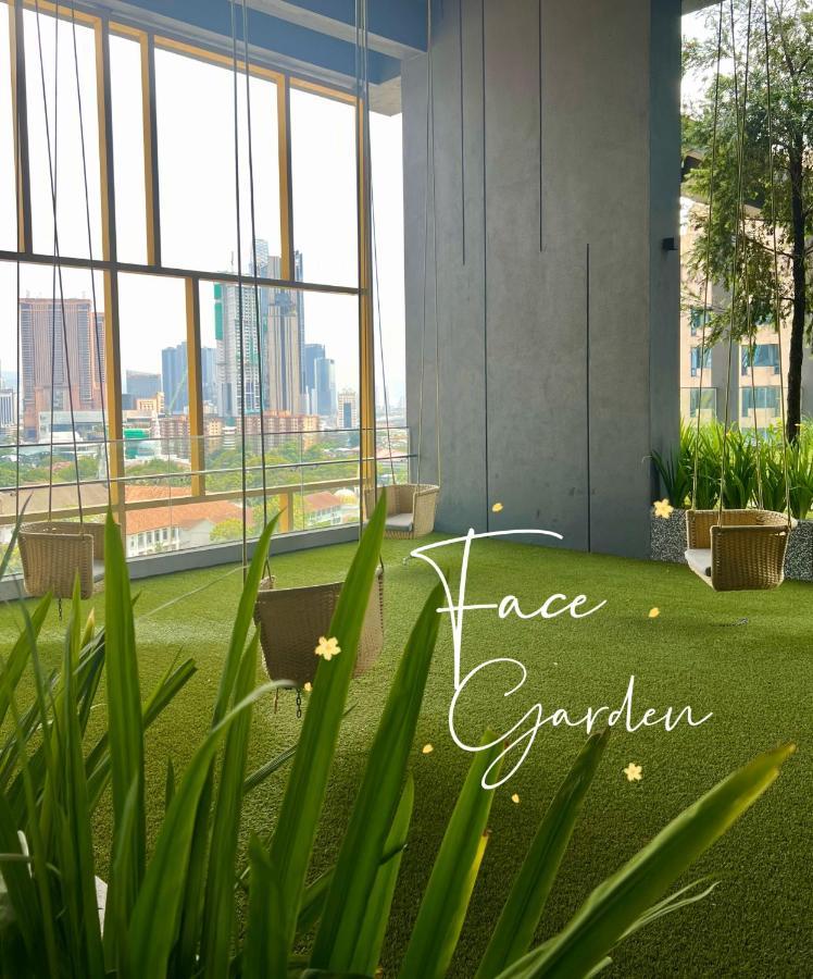Apartment Face Malaysia Tallest Tower 118 In